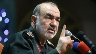 سردار سلامی: قدرت آمریکا در منطقه مانند بادکنک توخالی است که با یک سوزن منفجر می‌شود 