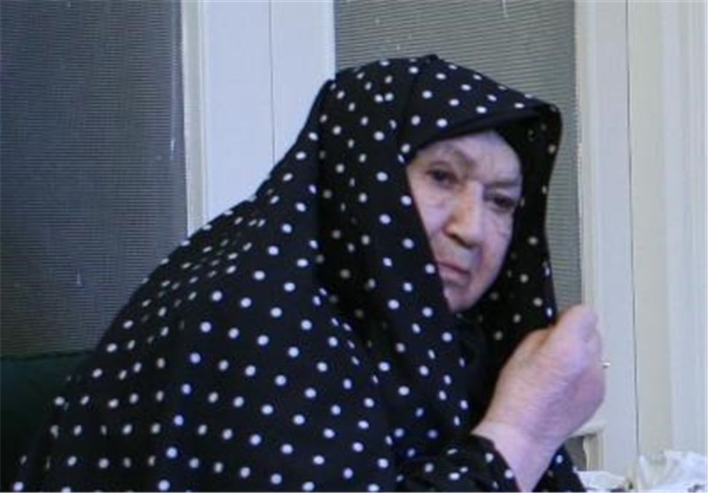 انتقاد همسران علمای قم به همسر امام خمینی/ چه کسی پاسخ این خون‌ها را خواهد داد؟
