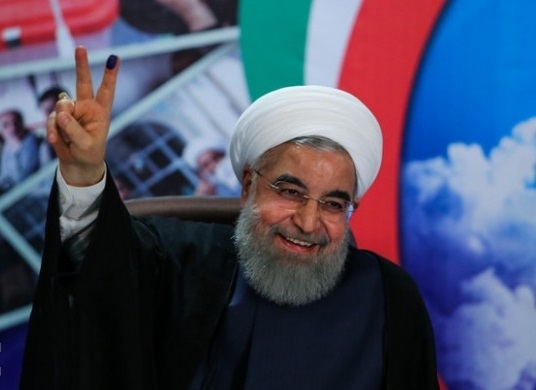 چه کسانی بدنبال برکناری رئیس جمهور هستند؟/ اصلاح طلبان یا احمدی نژاد؟