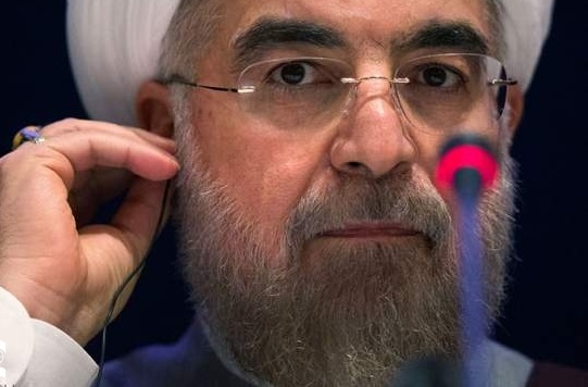 درباره همرنگ شدن محاسن رئیس جمهور با لباس‌هایش!+ عکس