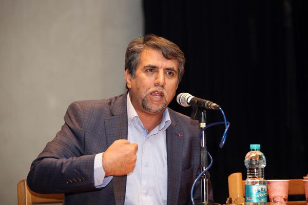 مواضع جنجالی عضو شورای مرکزی حزب اعتماد ملی و یکی از امضاء‌کنندگان نامه مذاکره با آمریکا/ با اپوزیسیون خارج از کشور هم‌صدایی می‌کنم  