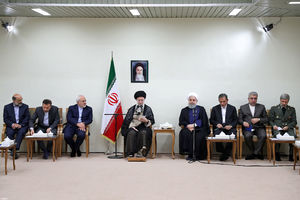 تأکید رهبر انقلاب بر توانایی‌های کشور برای عبور از مشکلات/ لزوم کار و تلاش شبانه‌روزی مسئولان