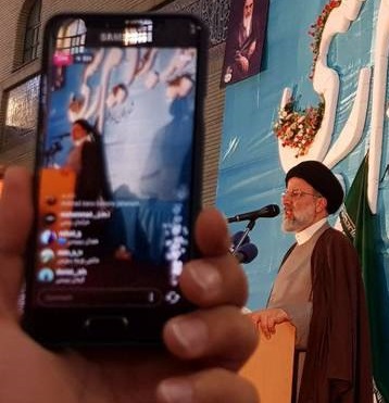 عکس/ استقبال پرشور مردم اسلامشهر از حجت الاسلام رئیسی