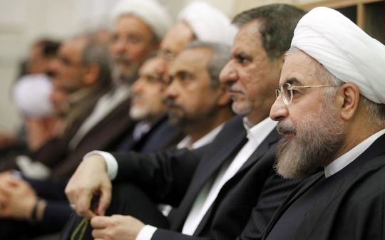 اصلاح طلبان دست و پاشان را جمع کردند/ سردرگمی در اردوگاه اصلاح طلبان