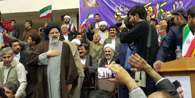 فیلم/ شعارهای مردم سنندج در استقبال از رئیسی