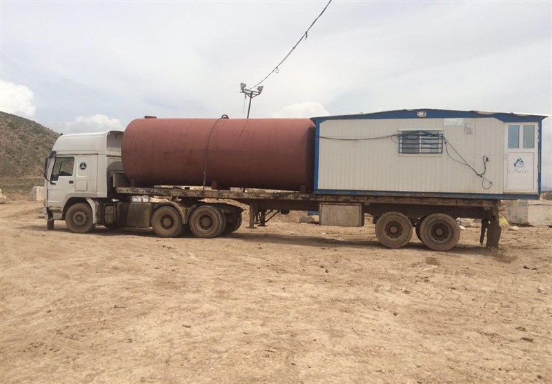 سایه تعطیلی بر روی معدن سنگ تراورتن خلخال/تلخی کام ۵۰۰ کارگر در هفته کارگر 