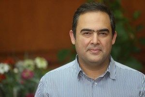 اگر جای رئیسی و قالیباف بودم با یک جمله روحانی و جهانگیری را نابود می‌کردم / یکی نیست به آقای آشنا بگوید «حرف نزن»!/ ادبیات سگی آشنا هزینه بردار است/ بد صبحت کردن دولت روحانی با مخاطب به دلیل پیری است