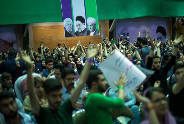 نا امیدی اصلاح طلبان از رای به روحانی/ چرا عارف وعده چهار سال قبل را از روحانی میخواهد؟