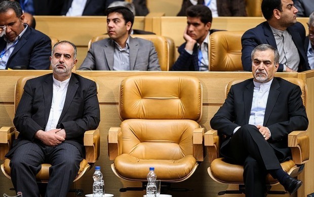 حسام الدین آشنا و حسین فریدون روحانی را از چه چیزی ترسانده اند؟