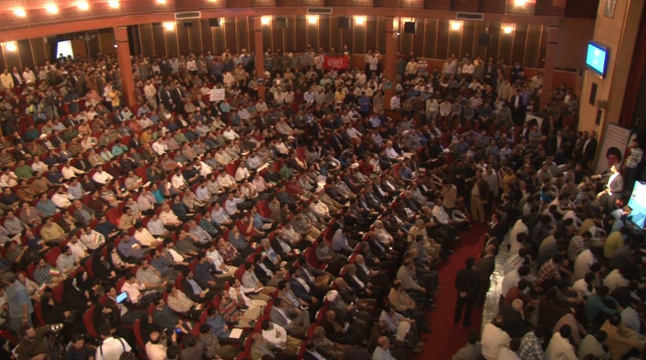 جلیلی: بعد از 4 سال باید پاسخ دهند در صنعت، کشاورزی و مسکن چه ارمغانی برای مردم آورده اند/ بر اساس تفکر انقلابی انتخابات باید عرصه چالش های عقلانی باشد نه اغوا و فریب!