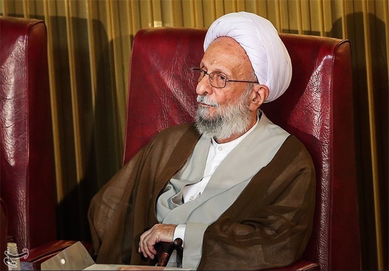 آیتالله مصباحیزدی: تمامی آحاد جامعه در تعیین سرنوشت خود مسئول هستند