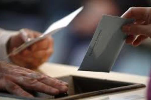 فرانسوی ها امروز تکلیف پارلمان را مشخص می کنند