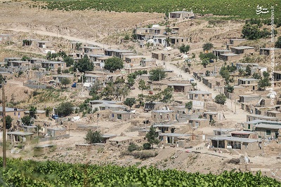 بازسازی مناطق زلزله‌زده توسط گروه‌های جهادی