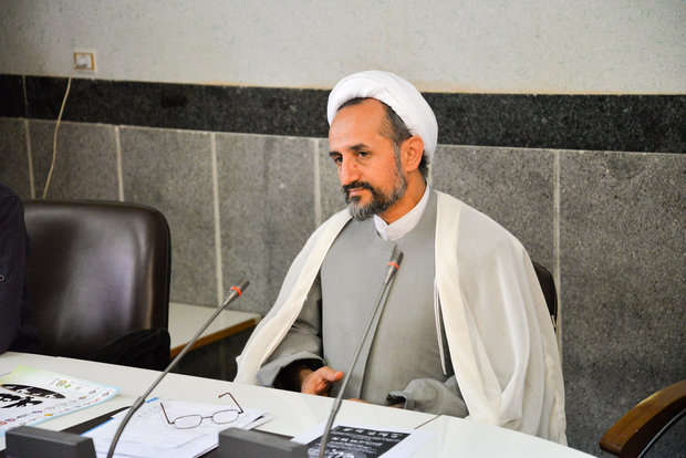 آیات در گلستان نقاشی می شوند 