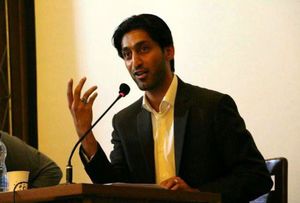 طرفدار دوآتشه سروش و کدیور مدیر روابط عمومی شورای شهر تهران شد.