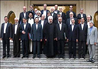 خداحافظی 9 وزیر با دولت دوازدهم/ جابه‌جایی در تیم اقتصادی دولت/ استمرار سیاست خارجی و داخلی حسن روحانی