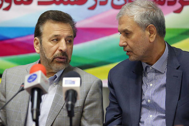 وزاری ارتباطات و تعاون وارد فرودگاه گرگان شدند