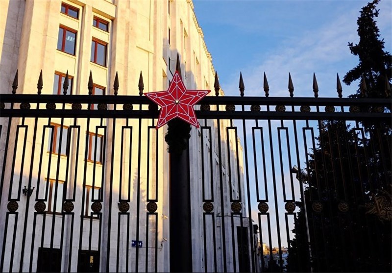 مسکو: بر خلاف آمریکا، برای تروریست‌ها سلاح ارسال نمی‌کنیم