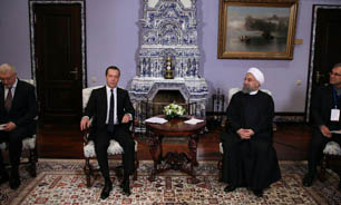 مذاکرات روحانی و مِدوِدِف در روسیه