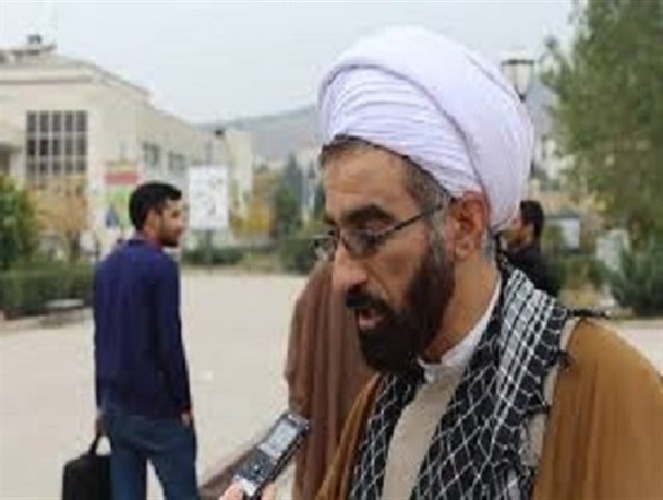 دانشجویان بیشترین بهره برداری را از ماه رمضان انجام دهند