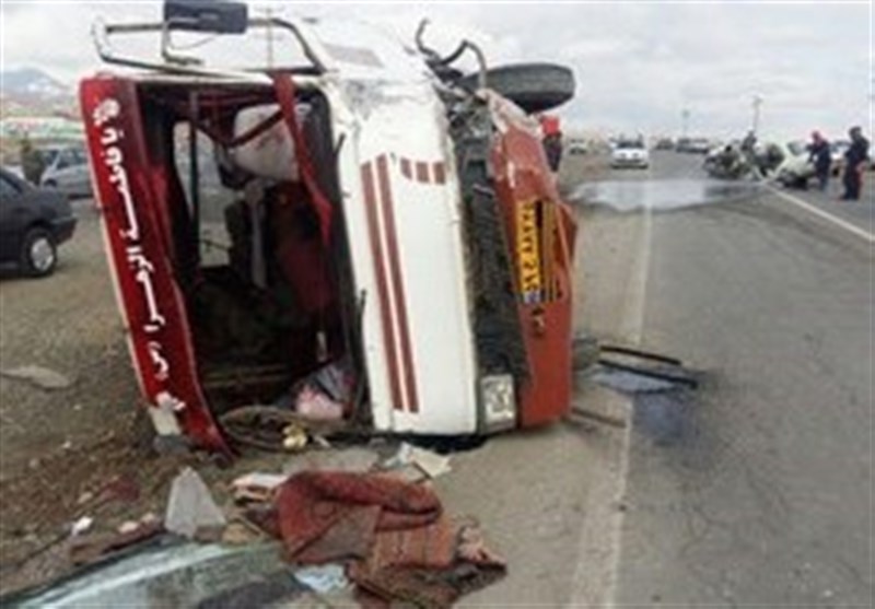 واژگونی آمبولانس اعزامی از اردبیل به تهران ۳ کشته بر جای گذاشت