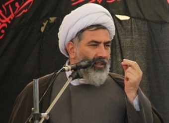 استکبار در تلاش برای تحریف خط و فکر امام راحل است