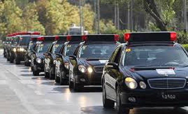 پلیس فداکار گلستان 3 نفر از میان آتش و دود نجات داد