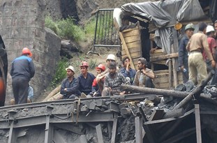 ایمن‌سازی 750 متر از تونل معدن زمستان یورت آزادشهر