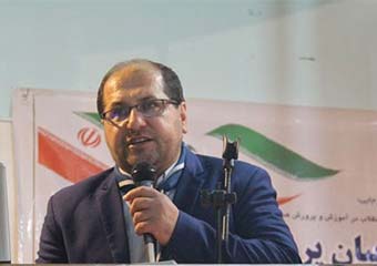 ورود تعداد زیاد فرهنگیان به انتخابات شورای شهر را مطلوب نمیدانم/ فردی که کاندیدا میشود باید مقبول مردم باشد/ شهرداری در حوزه فرهنگی هزینه چندانی نکرد