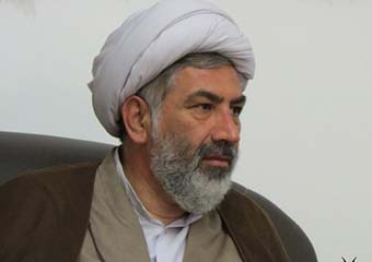 اگر حوزه علمیه یا طلبه‎ای خود را از مسائل نظام کنار بکشد، ننگ است