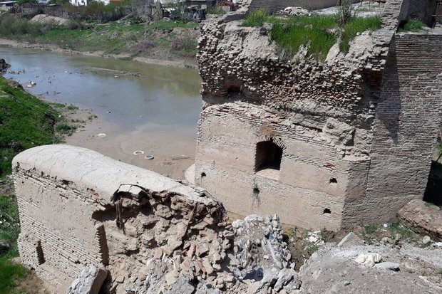 اثر ۸۰۰ ساله در معرض تخریب/ پل تاریخی آق قلا نیازمند اعتبار است