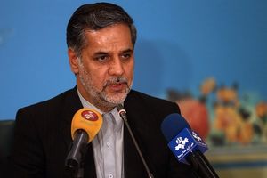 نقوی‌حسینی: قالیباف مصالح کشور را به منافع خودش ترجیح داد