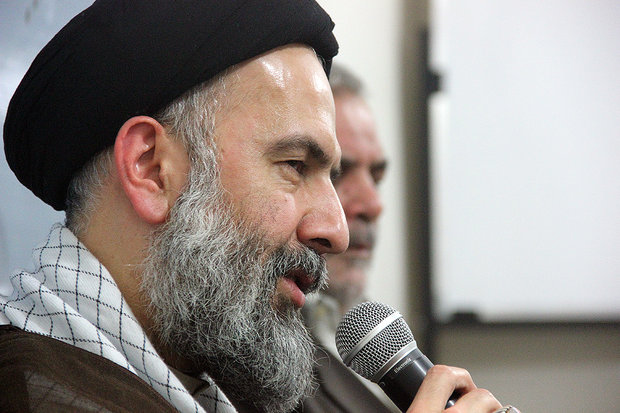 جلوی فسادهای مالی در دانشگاه آزاد اسلامی باید گرفته شود/ تعلل در هدررفت بیتالمال به صلاح کشور نیست