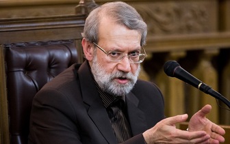 لاریجانی: دولت برنامه اجرایی در زمینه حمایت از تولید ملی و اشتغال را به مجلس ارائه کند