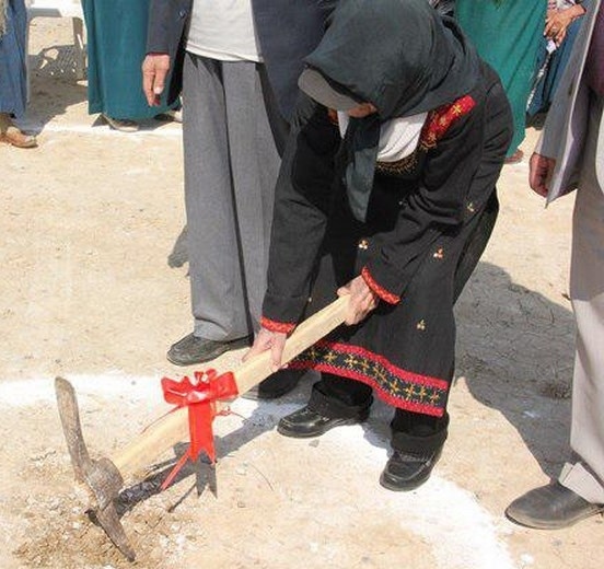 کلنگ مدرسه دوکلاسه در روستای خیر خواجه گنبد زده شد 