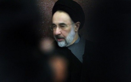 خاتمی از سران خائن فتنه : بین من و رهبری یک رابطه عاطفی برقرار است! ؟