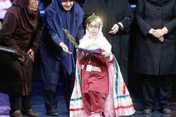 کسب عنوان کتابخوان برتر کشور توسط دانش‌آموز دبستانی قائم‌شهر