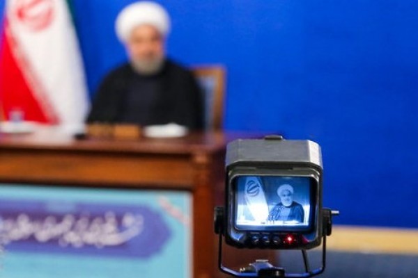 دو پیشبینی متناقض درباره انتخاب مجدد روحانی