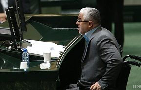 بنیاد شهید درگیر کاغذ بازی است/ ایثارگران آسیب می بینند 