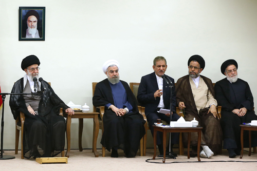 روزنامههایی که «لااله» را تیتر زدند و «الاالله» را حذف کردند!