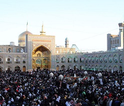 گزارش تصویری از لحظه تحویل سال 95 در حرم مطهر رضوی 