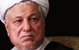 آخرین خواسته رقیبِ روحانی از هاشمی: متقاعد کنید کنار بکشد! 