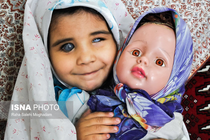 عکس/ چشمان خاص دو دختر بیرجندی 