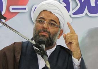  تقدیرحجت الاسلام محمدصالح منصوری امام جمعه بندرکمن از عملکرد سپاه پاسداران در انهدام و متلاشی کردن پایگاه داعش