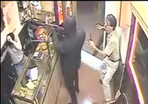 سرقت مسلحانه از طلافروشی فاضل آباد علی آباد کتول ناکام ماند