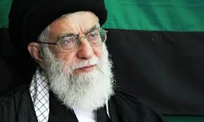 تضعیف روحیه انقلابی به بهانه تعامل با دنیا توسط برخی کارگزاران نظام