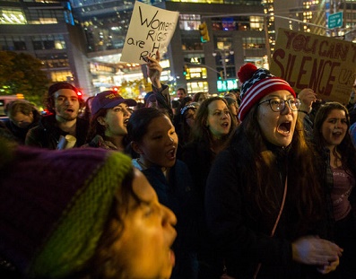 معترضان ضدترامپ در سراسر آمریکا:«رییس جمهور ما نیستی!»+عکس