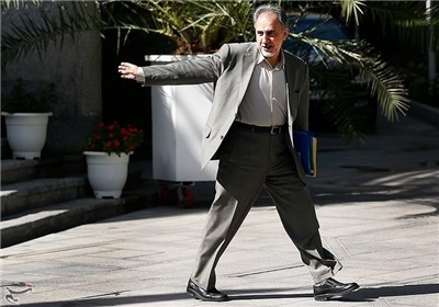 پرونده قضایی را سیاسی نکنید /مثل ما که پرونده کرباسچی را سیاسی کردیم! 