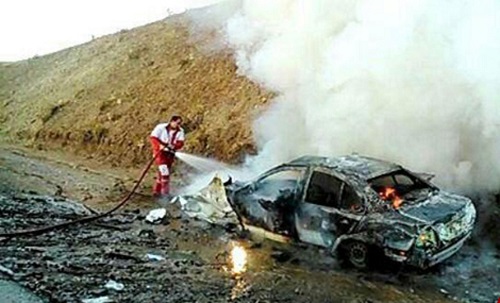 در تصادف زائران کربلا در نهاوند ۶  نفرکشته و ۲  نفرمجروح شدند+عکس 