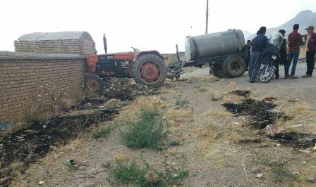 چرخ های تراکتور جان کودک چادگانی را گرفت 